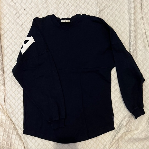 Top - Picture 2 of 2